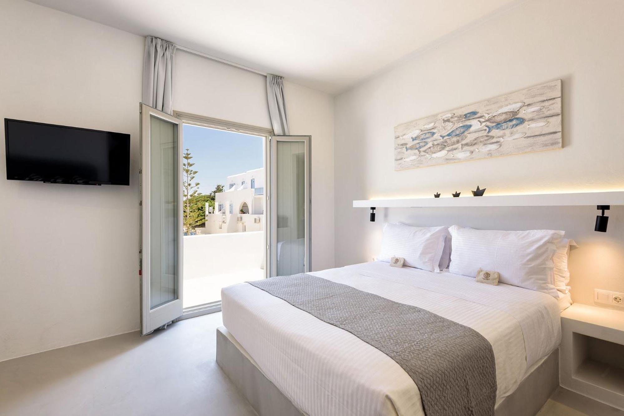 Peven Suites Науса Экстерьер фото