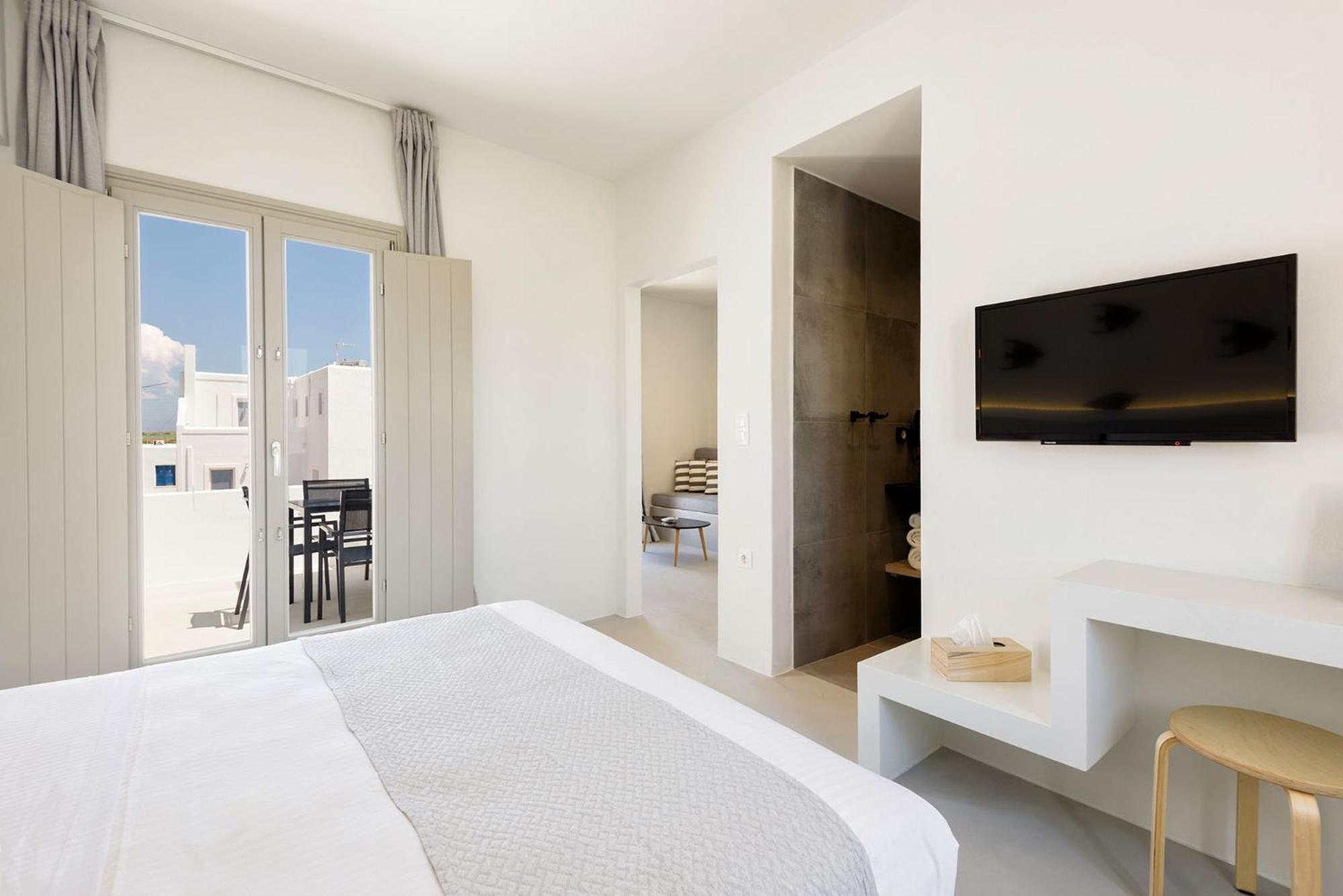 Peven Suites Науса Экстерьер фото