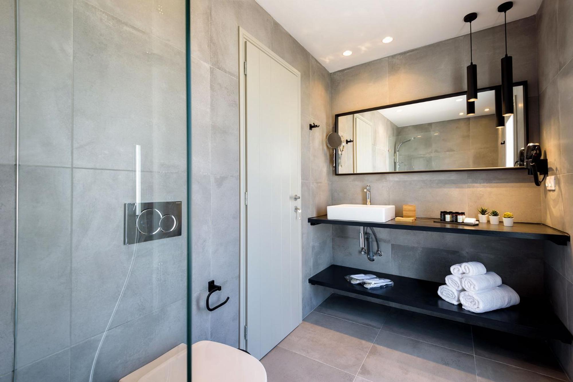 Peven Suites Науса Экстерьер фото