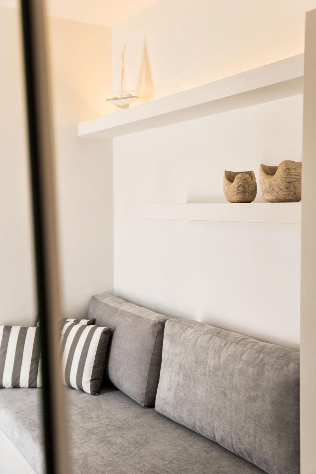 Peven Suites Науса Экстерьер фото